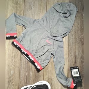Nike DRI-FIT  gray pullover, hooded, cropped long sleeve workout top. Size 4T